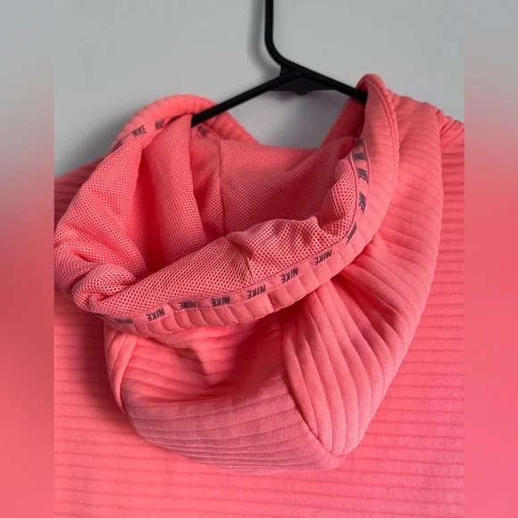 Nike Sweater - Picture 5 of 5